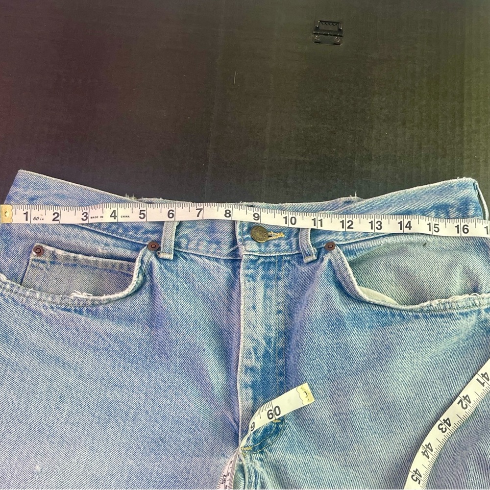 Lee Men's Relaxed Fit Light Blue Jeans - Picture 7 of 9